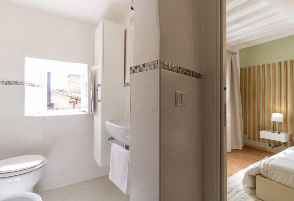 Elegant Flat In The City Centre With Two Suite Perugia Eksteriør billede